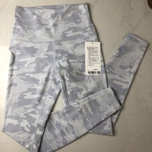 Lululemon Wunder Under Super High Rise Tight 28 NWT